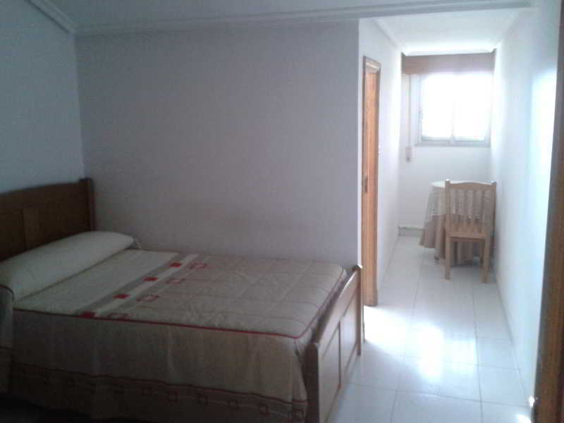 Hostal Sequeiros San Ciprian de Vinas Exterior photo